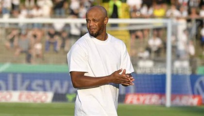 德甲悬念！拜仁2-2多特领跑，勒沃库森0-0柏林联合