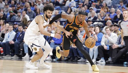 亚历山大40+8约老师准三双 雷霆大胜掘金豪取7连胜