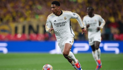 皇马内讧爆发！贝林厄姆带头质疑，多巨星支持，2亿头牌恐遭清洗