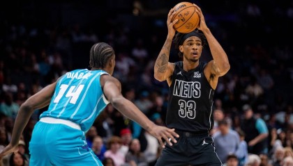 布里奇斯26+12拉塞尔28+7 黄蜂逆转篮网止9连败